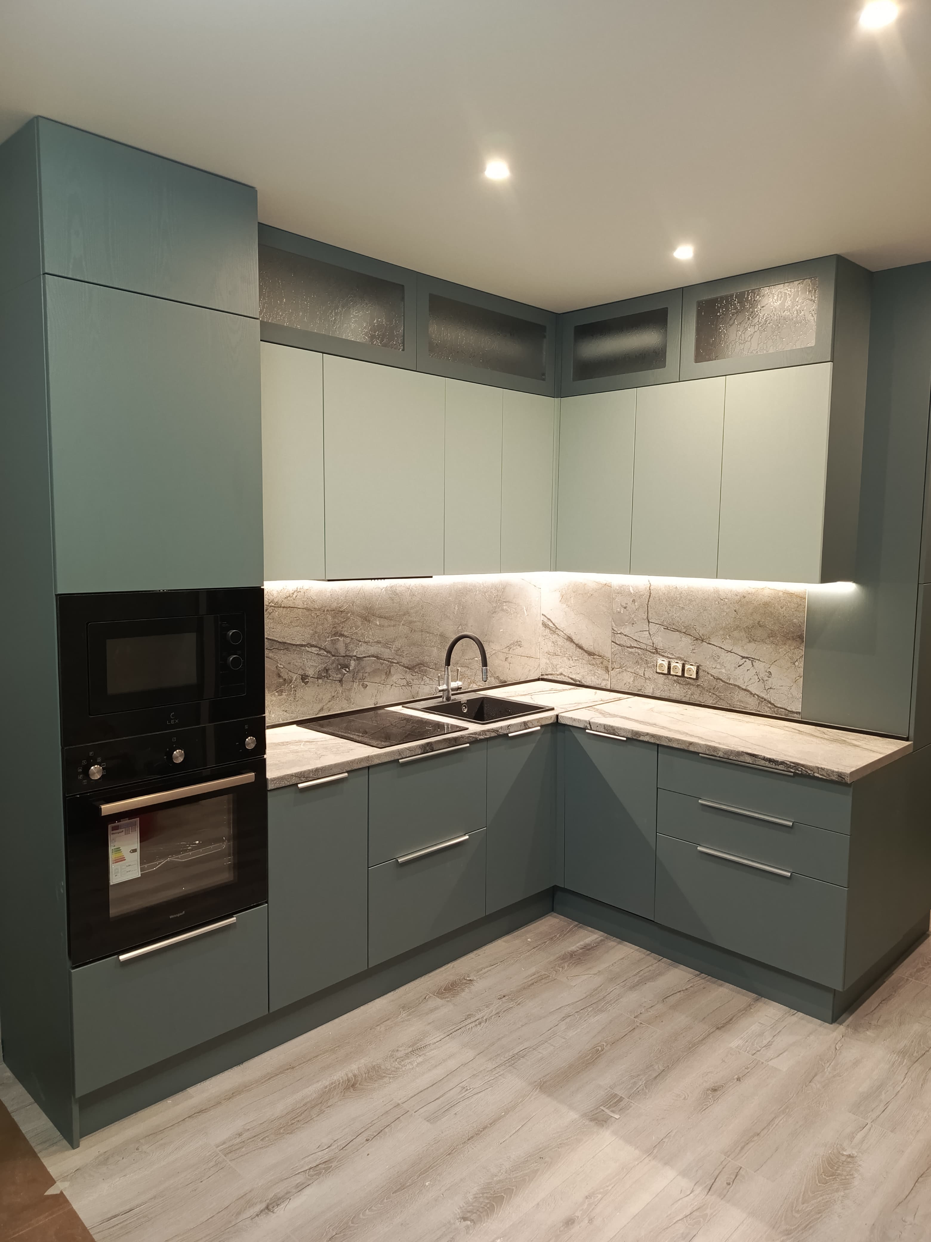 Кухня хай-тек для Невского района